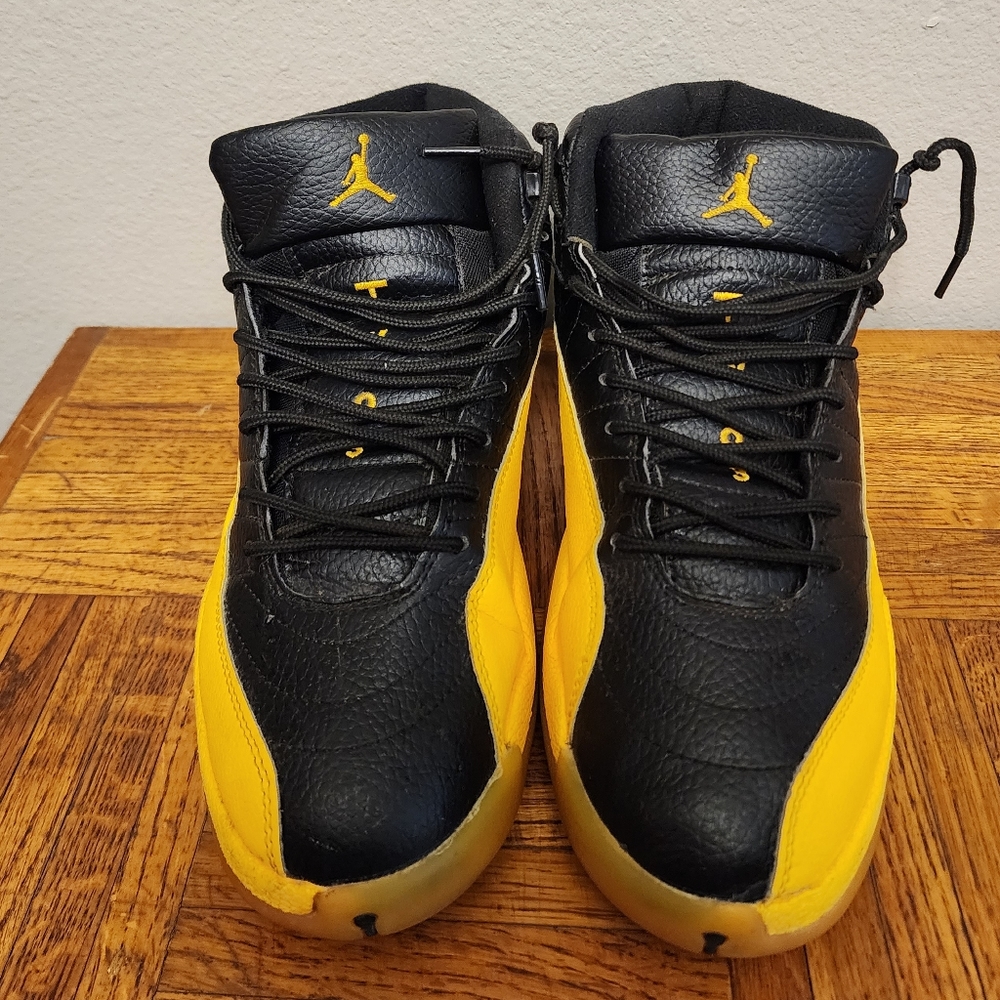 Air Jordan 12 Retro ‘University Gold’ size 10
